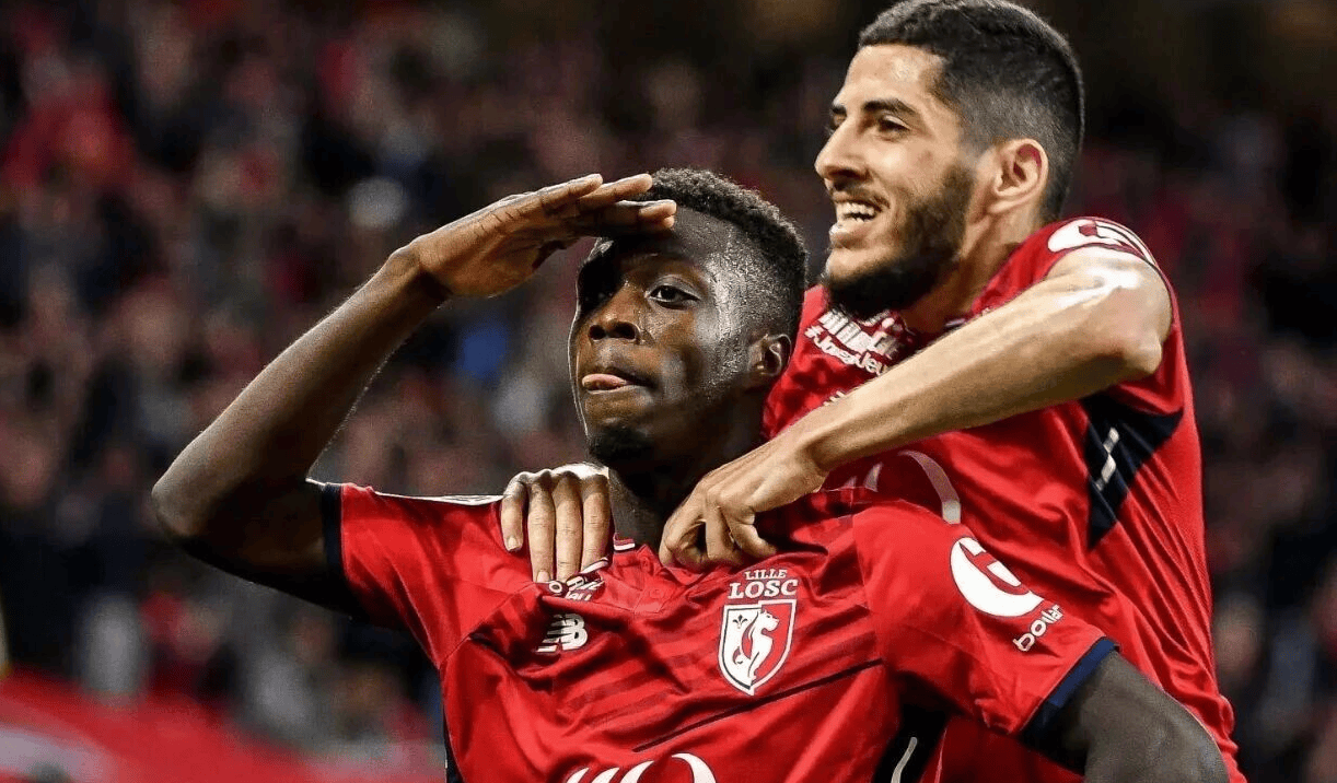 官方网站-国足客场逼平韩国才能确保出线